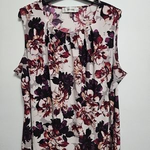 2x Sleeveless Top